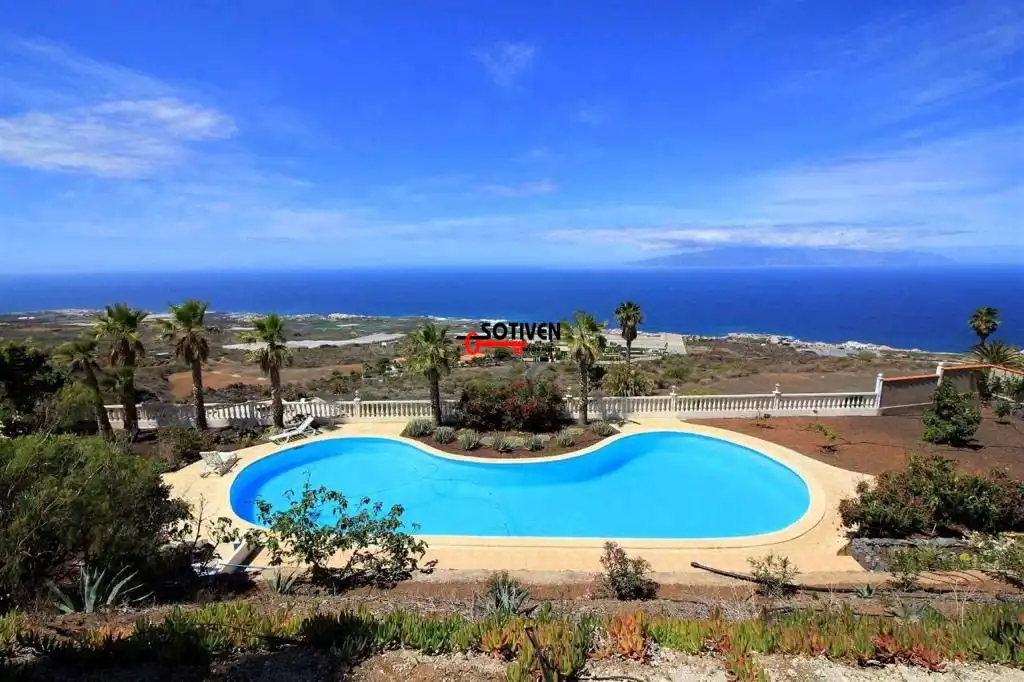 Casa rústica amb piscina en venda a Guía de Isora interior
