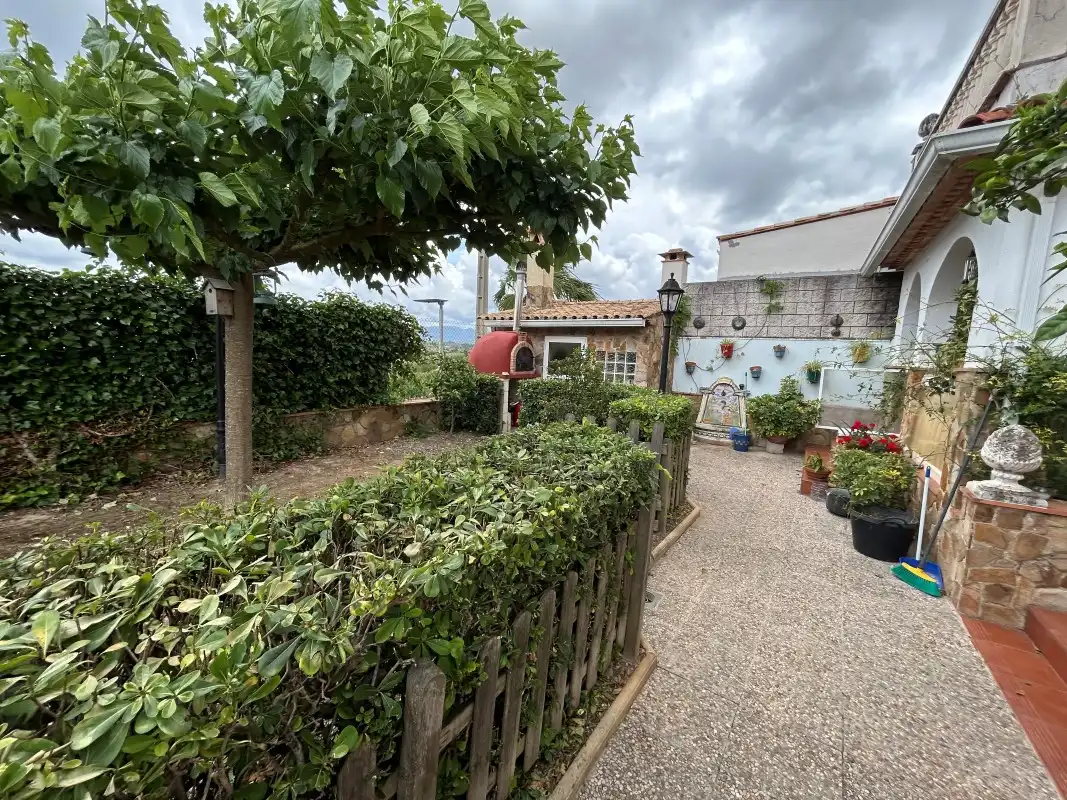 Jardí de Casa o xalet en venda en Sempere amb Aire condicionat, Jardí privat i Terrassa