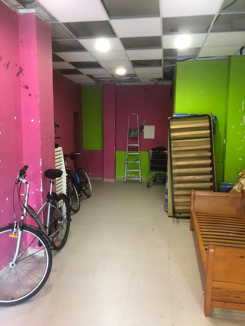Business premises for sale in Carrer d'Alfredo Kraus 26, imagen 2