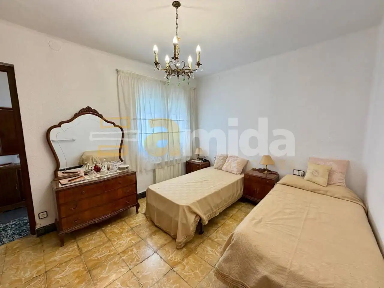 Dormitori de Casa o xalet en venda en Sabadell amb Aire condicionat i Calefacció