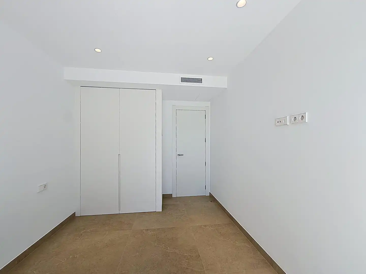 Chalet con piscina en venta en Cumbre del Sol, imagen 18