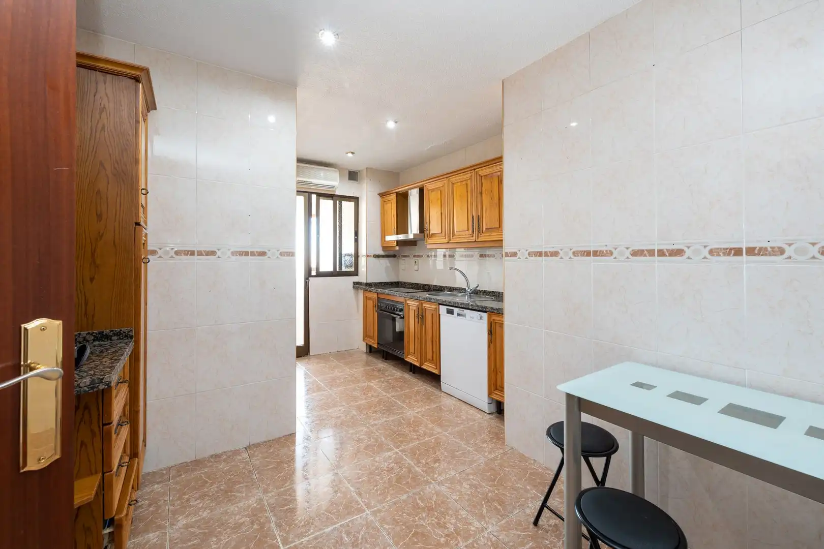 Flat for rent in N/A, -1, Camino de Ronda