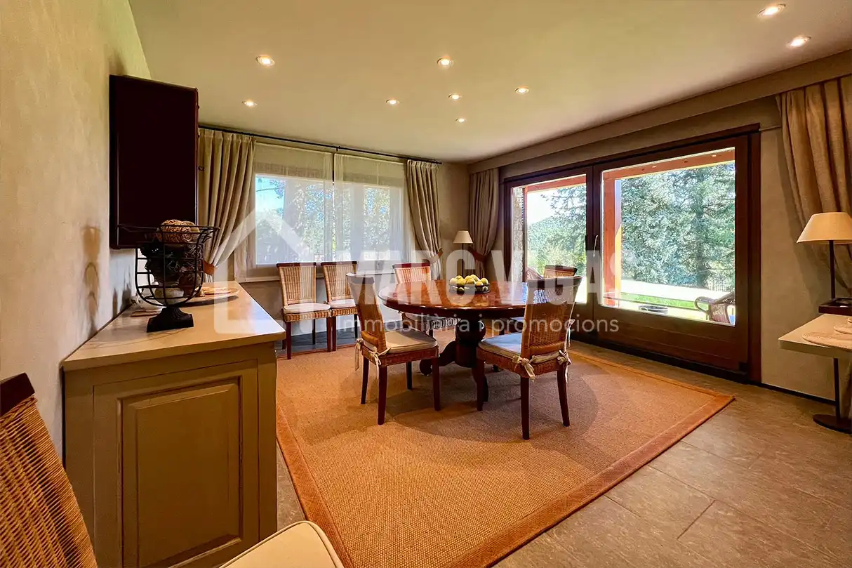 Comedor de Casa o chalet en venta en Viladrau con Aire acondicionado, Calefacción y Jardín privado