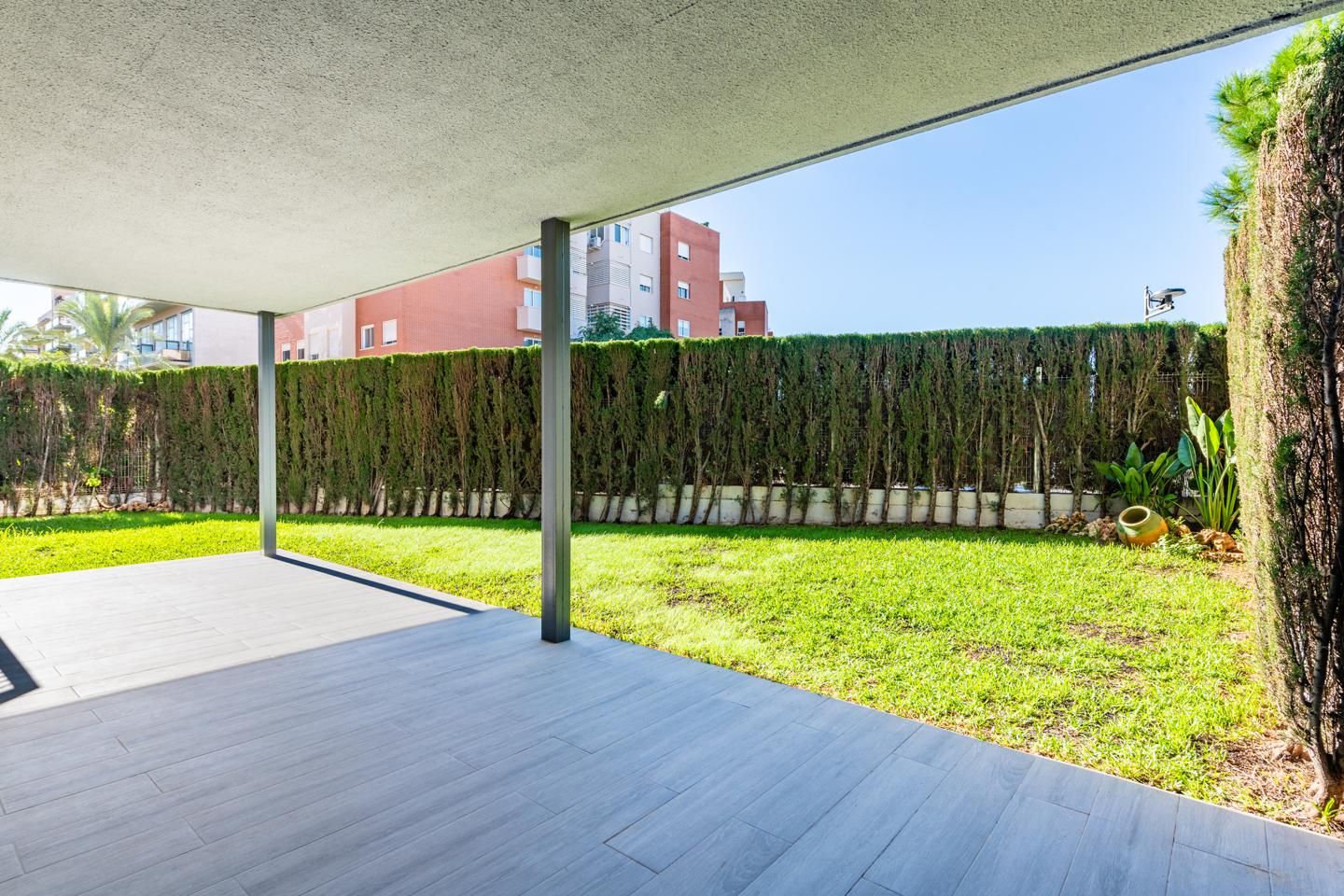 Terrassa de Planta baixa de lloguer en Paterna amb Aire condicionat, Calefacció i Jardí privat