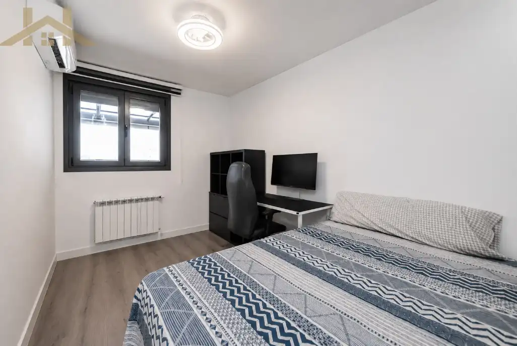 Bedroom of Attic for sale in Valdemoro  with Air Conditioner, Heating and Terrace
