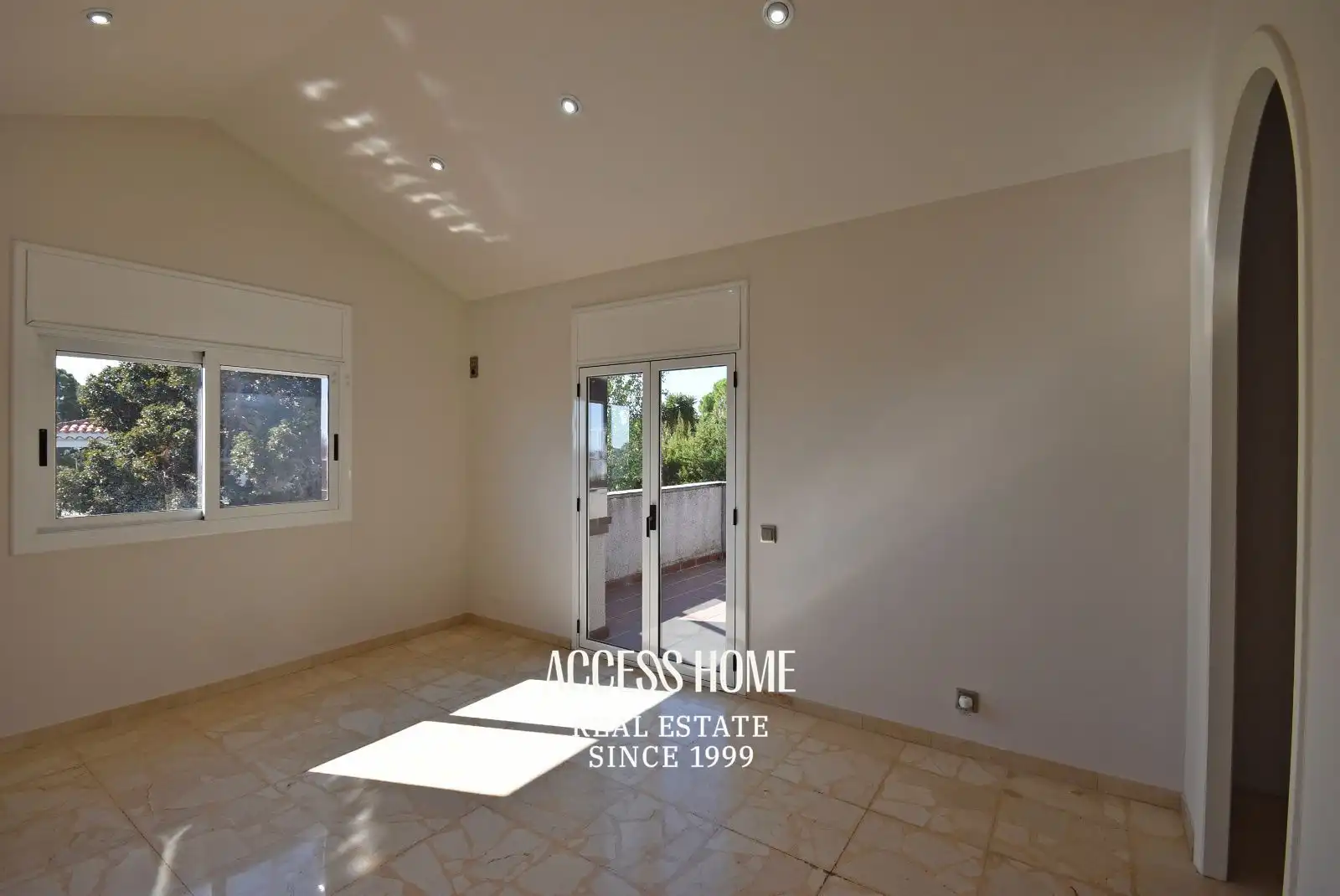 Detached house with pool for sale in Alella, imagen 39