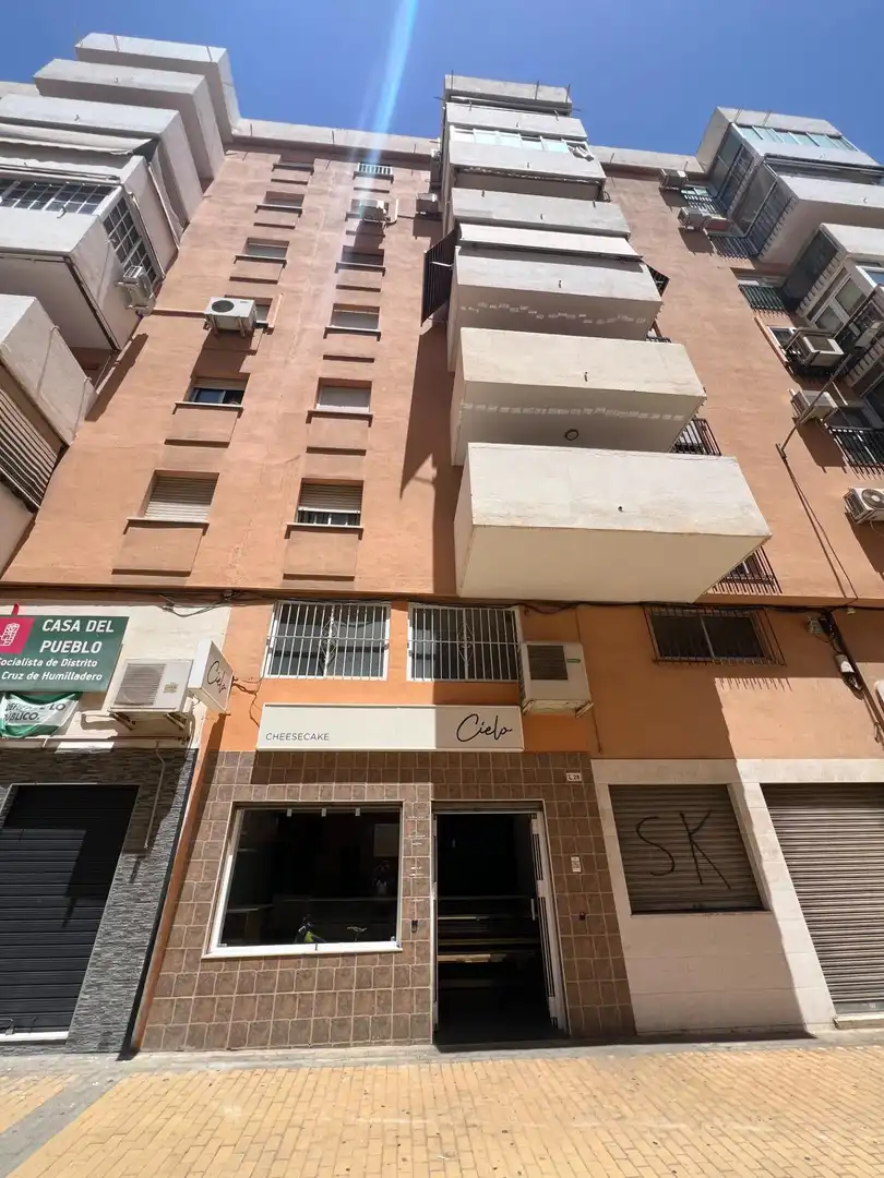 Vista exterior de Local de lloguer en Málaga