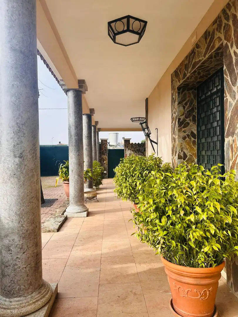 Vista exterior de Casa o chalet en venta en Mérida con Aire acondicionado, Calefacción y Jardín privado