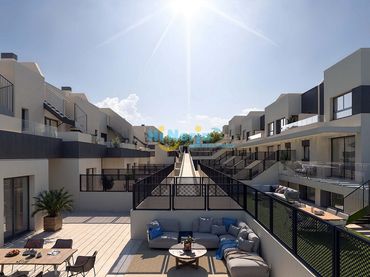 Casa a schiera con piscina in vendita a Centro