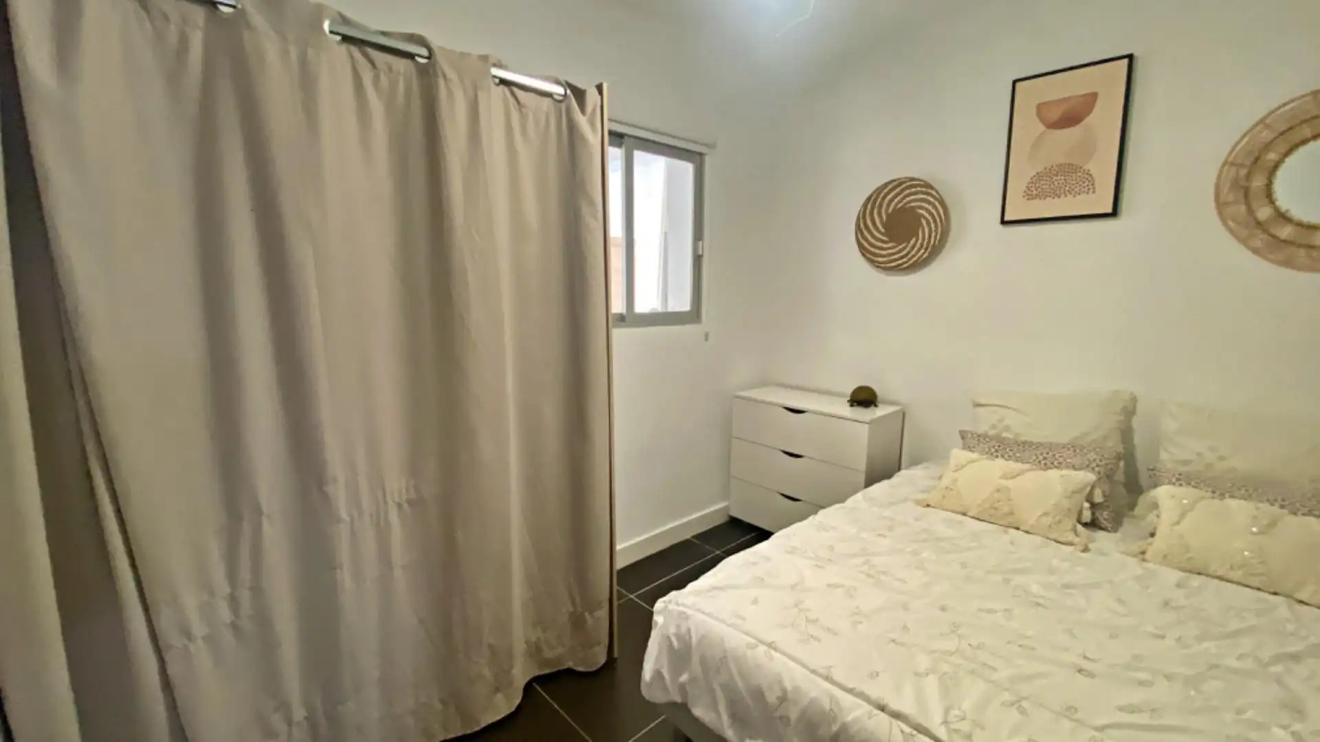 Dormitori de Casa o xalet en venda en Calpe / Calp amb Aire condicionat, Jardí privat i Terrassa