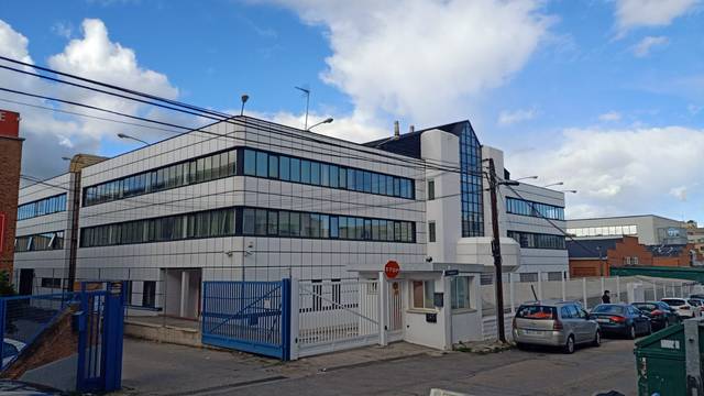 Edificio en Venta en Zona Industrial