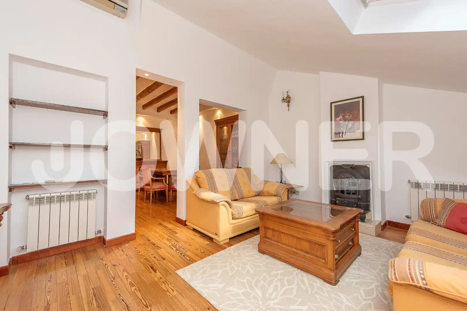 Sala d'estar de Àtic de lloguer en Madrid amb Aire condicionat, Calefacció i Moblat