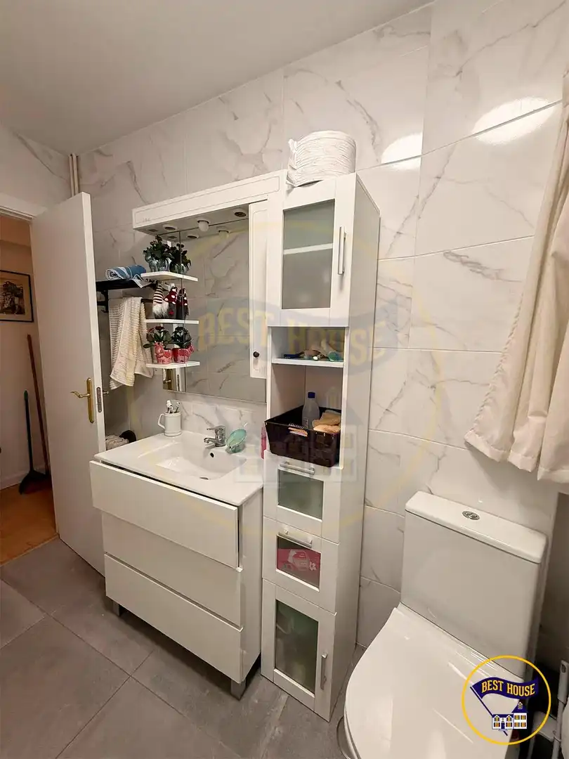 Piso en venta en RAMON Y CAJAL, Centro