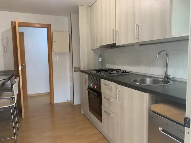Küche von Wohnung zum Verkauf in Badalona mit Klimaanlage, Heizung und Parkett