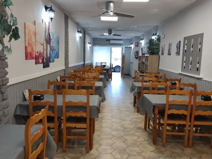 Business premises for transfer in Carrer de Canalejas 53, imagen 2