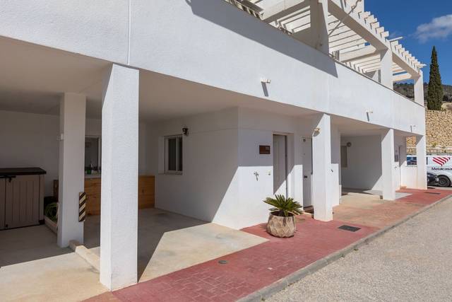 Casa adosada en Venta en Relleu