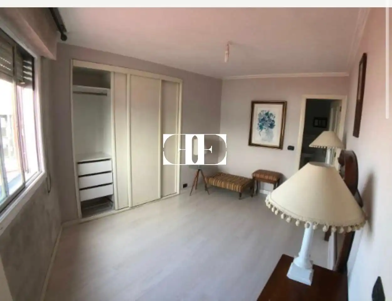 Habitación de Apartamento en venta en Vigo  con Calefacción y Trastero