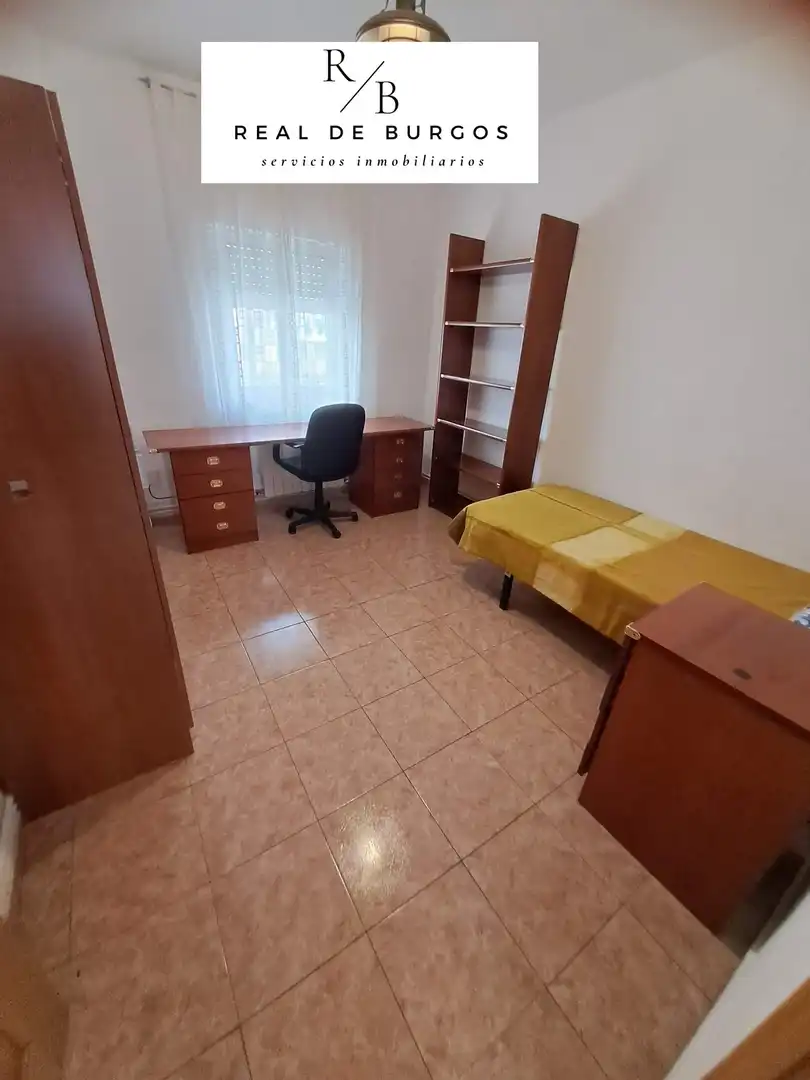 Habitación de Piso de alquiler en Valladolid con Calefacción, Terraza y Amueblado