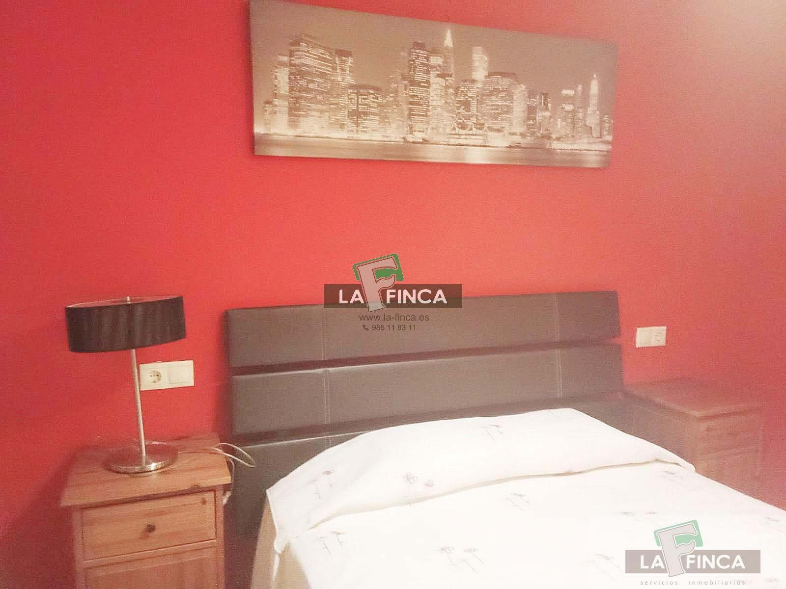 Dormitori de Pis en venda en Castrillón amb Calefacció, Terrassa i Traster