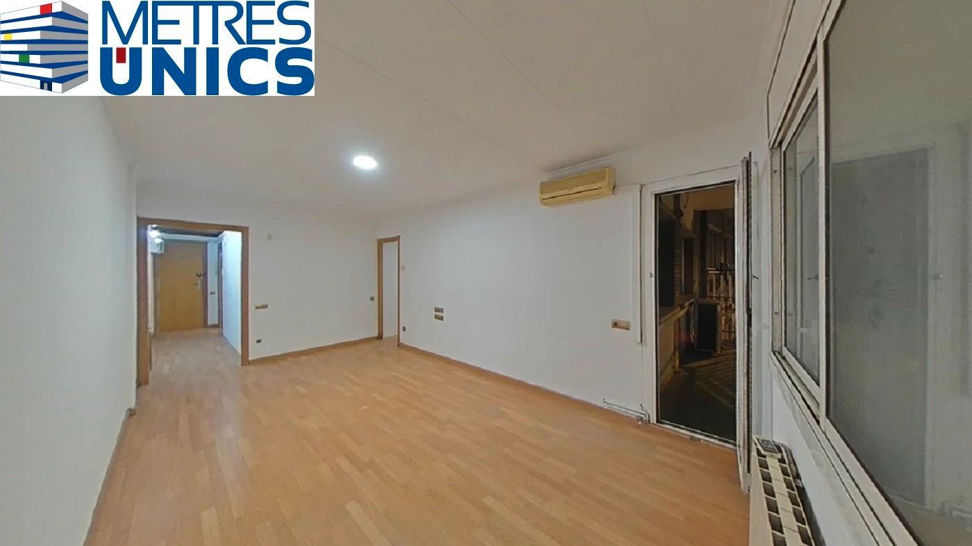 Flat for sale in Badalona  with Air Conditioner, Heating and Parquet flooring