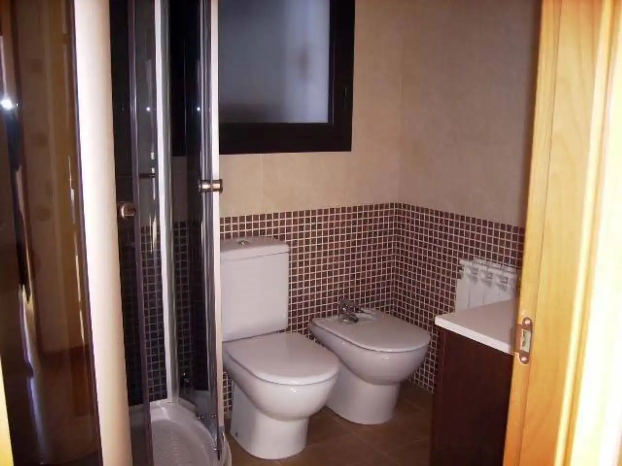 Bathroom of Flat for sale in Terrassa  with Heating, Parquet flooring and Balcony
