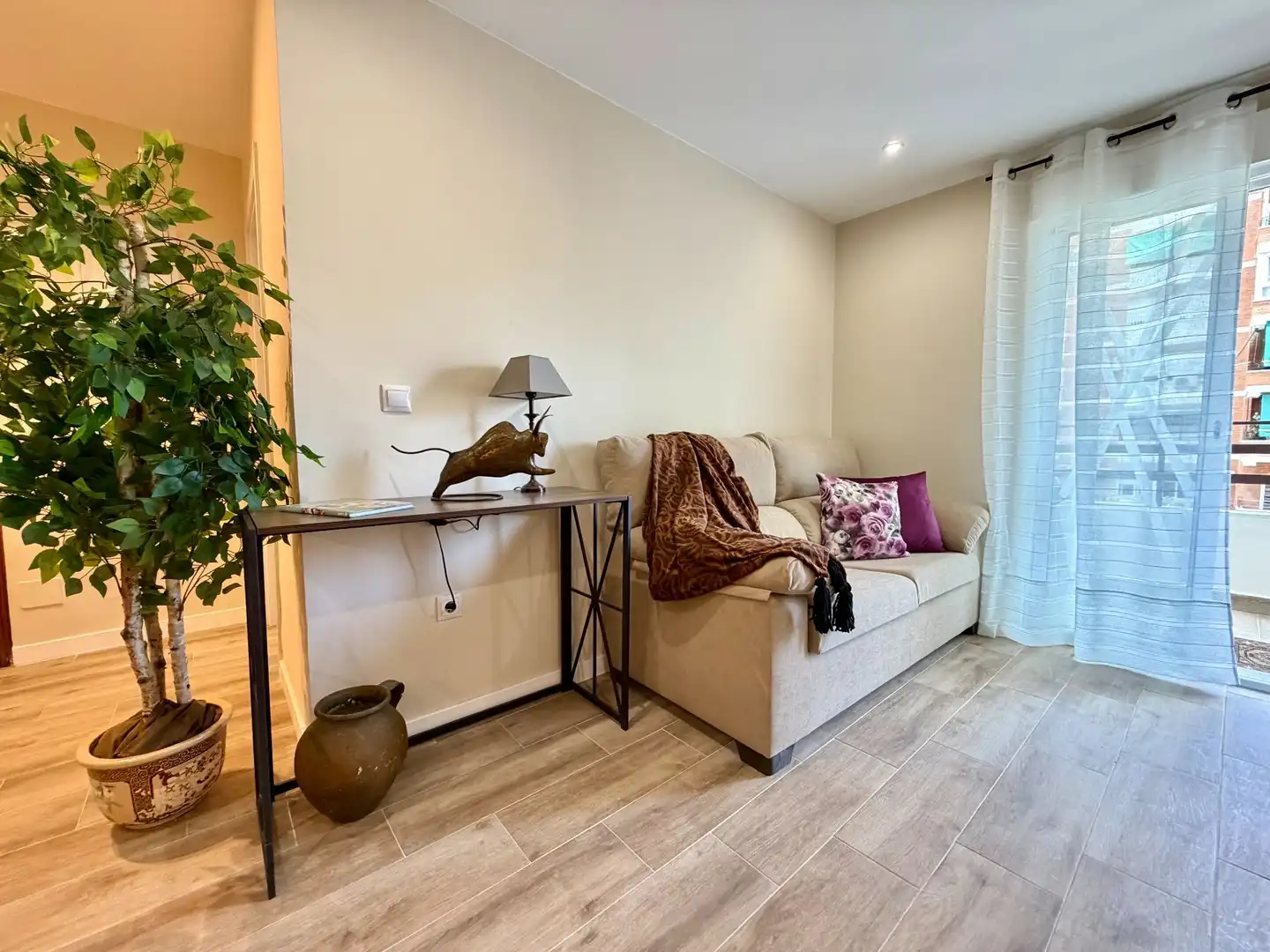 Living room of Flat for sale in Málaga  with Air Conditioner, Heating and Terrace