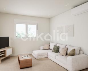 Living room of Flat for sale in  Sevilla Capital  with Air Conditioner and Terrace