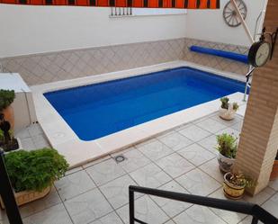 Swimming pool of Single-family semi-detached for sale in Ciudad Real Capital  with Air Conditioner, Heating and Private garden