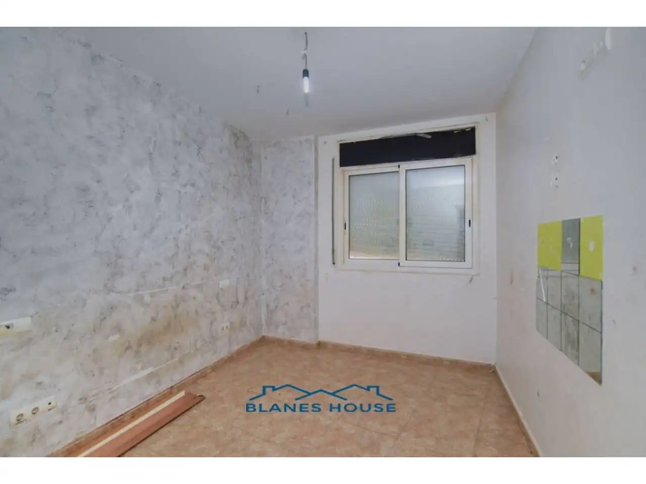 Piso en venta en Calle Segre, Mont Ferrant - Joan Carles I