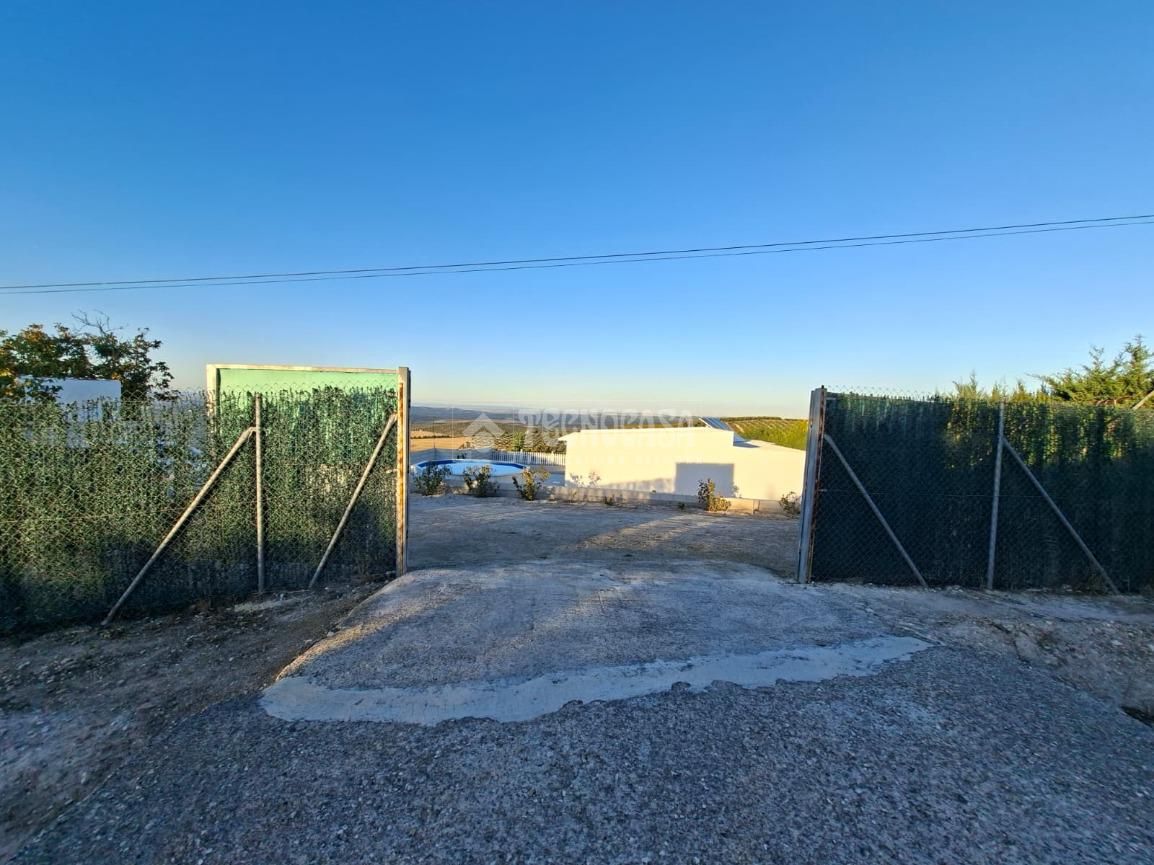 Land for sale in Montilla