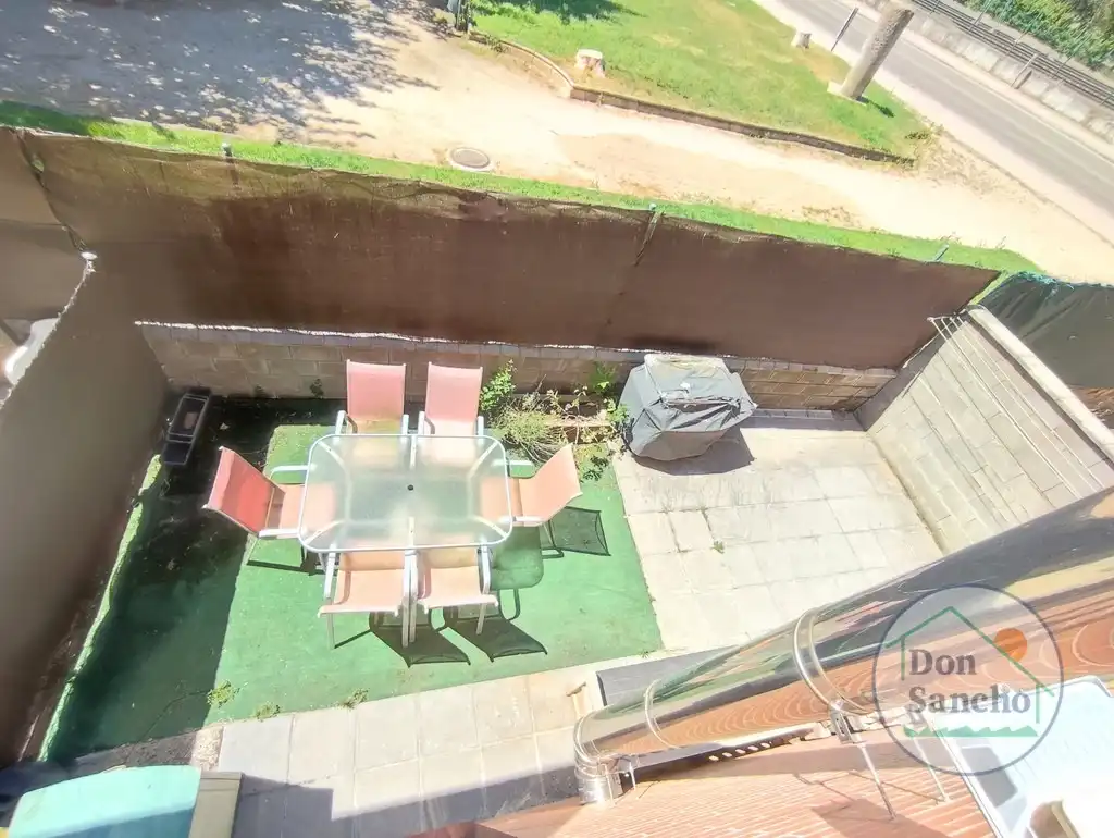 Terraza de Casa adosada en venta en Viana de Cega con Calefacción, Jardín privado y Terraza