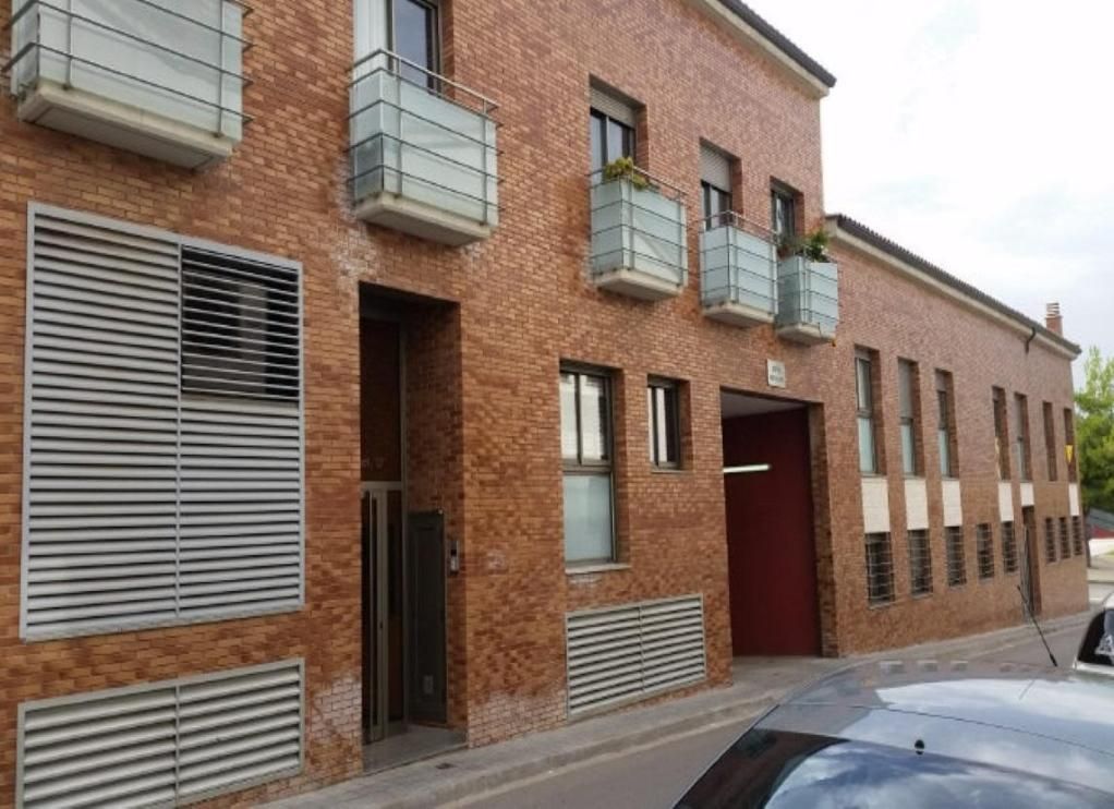 Vista exterior de Garatge en venda en Sant Llorenç d'Hortons