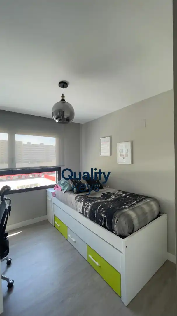 Bedroom of Flat for rent in Madrid  with Air Conditioner, Heating and Terrace