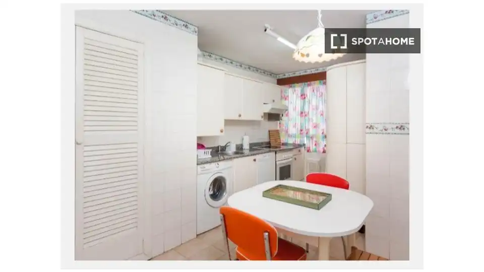 Room in Numancia - San Fernando