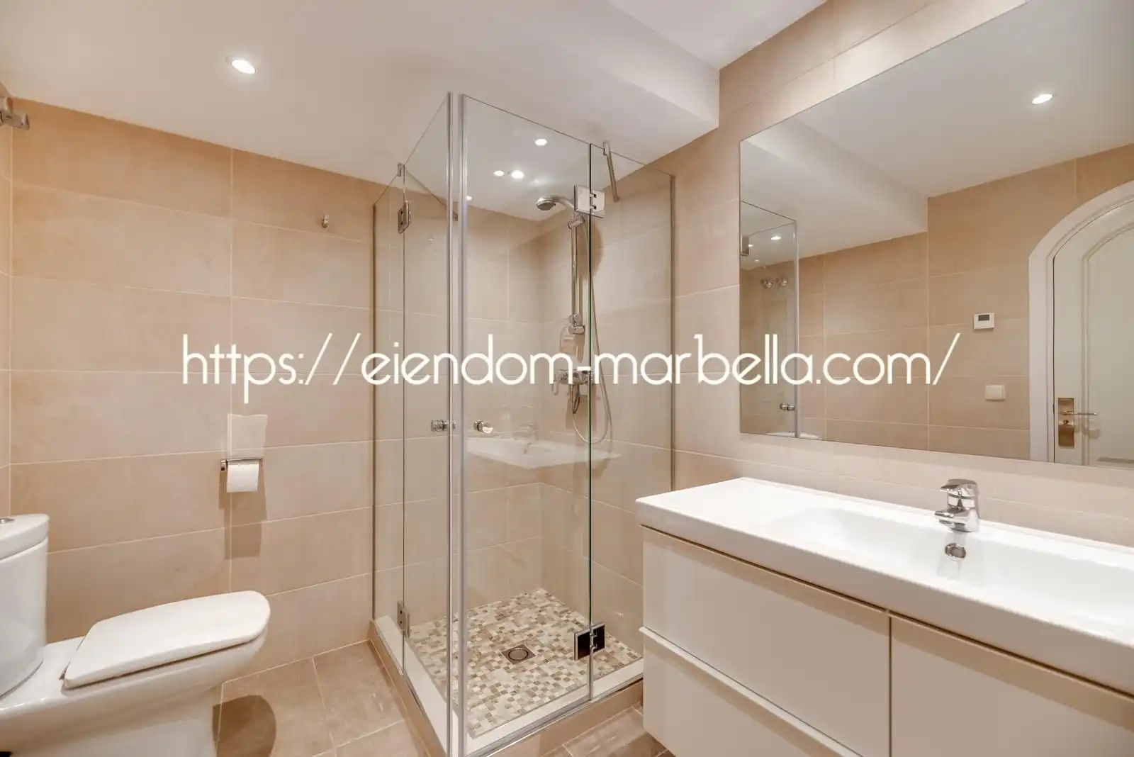 Chalet con piscina en venta en Elviria - Cabopino, imagen 43