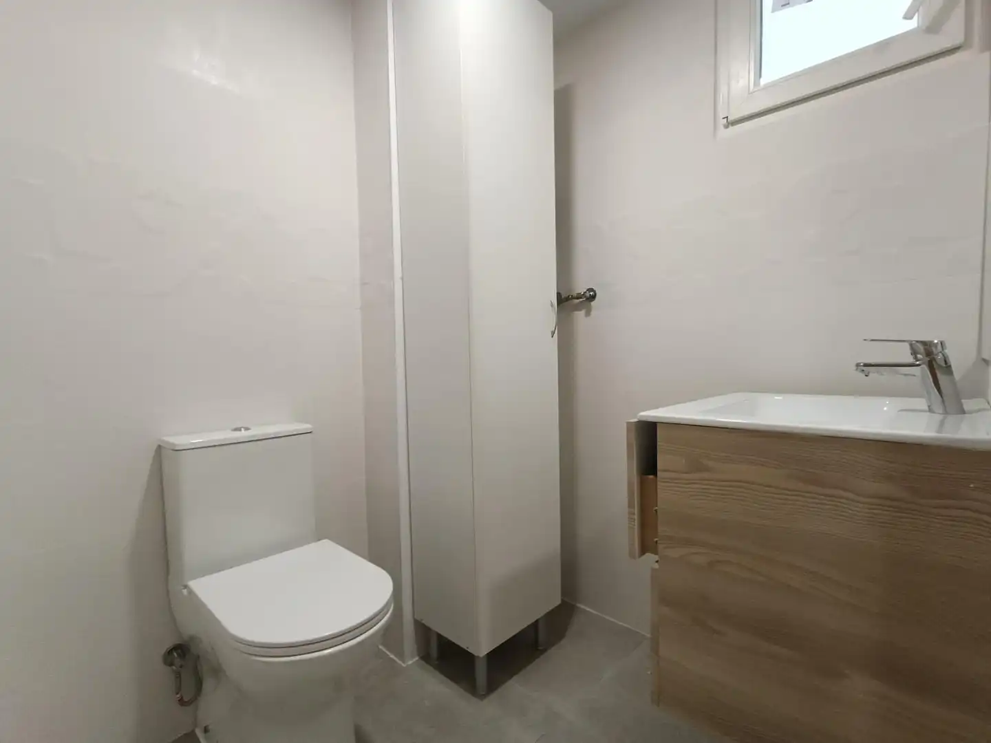 Badezimmer von Büro zur Miete in Benalúa - Babel
