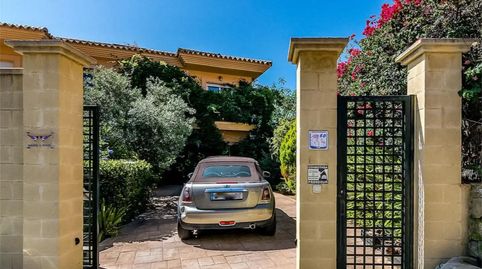 Foto 2 de Casa adosada en venda a Avenida de Los Vientos, 30, Riviera del Sol, Mijas