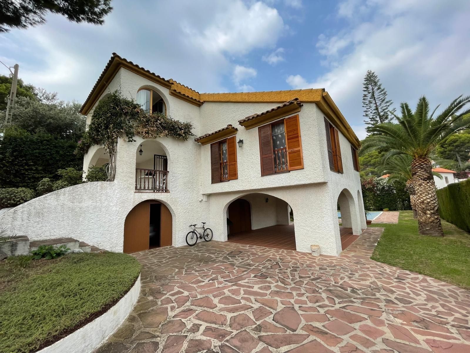 Vista exterior de Casa o xalet en venda en Oropesa del Mar / Orpesa amb Calefacció, Jardí privat i Terrassa