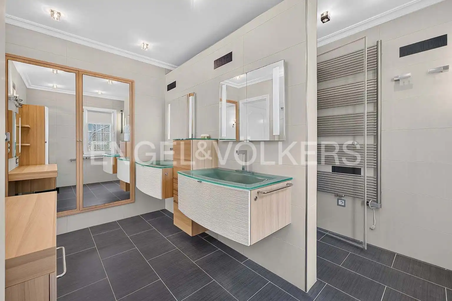 Bathroom of Houses for sale in Costa Adeje