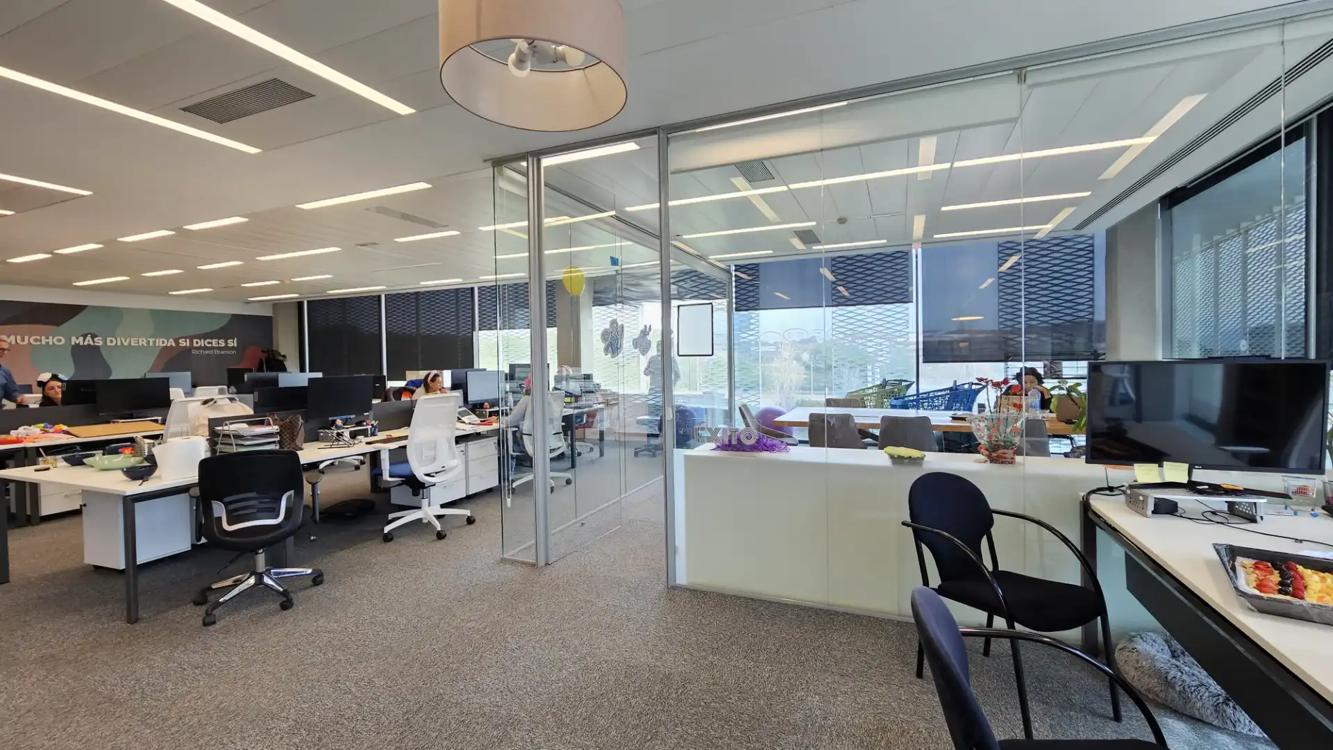 Oficina de lloguer en Sant Cugat del Vallès amb Calefacció, Internet i Alarma