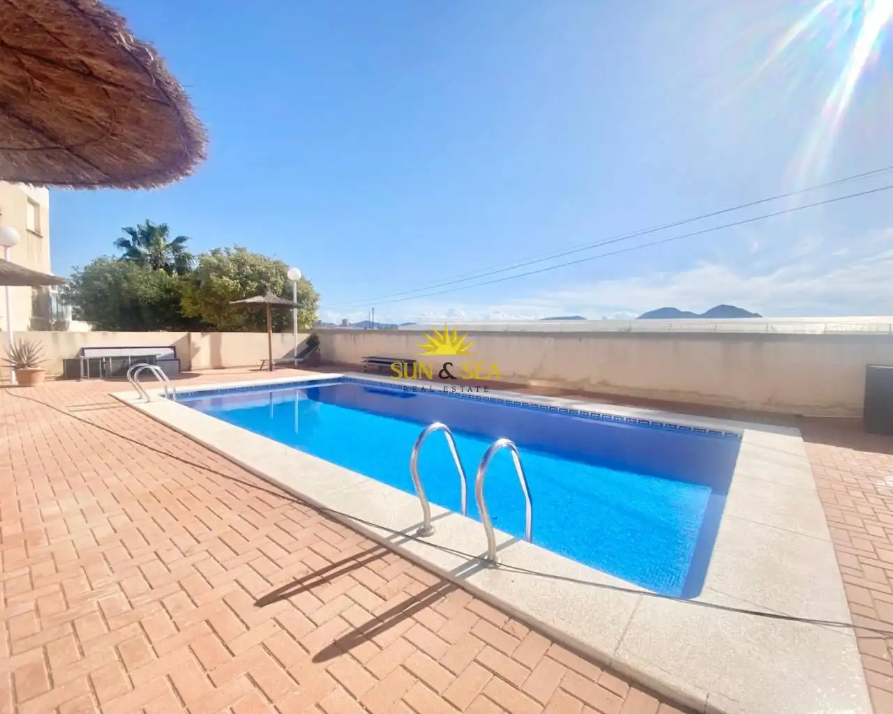 Vista exterior de Apartamento de alquiler en Cartagena con Aire acondicionado, Calefacción y Piscina