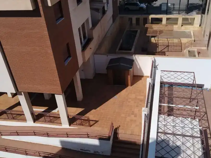 Terrassa de Pis en venda en Granada amb Aire condicionat, Jardí privat i Traster