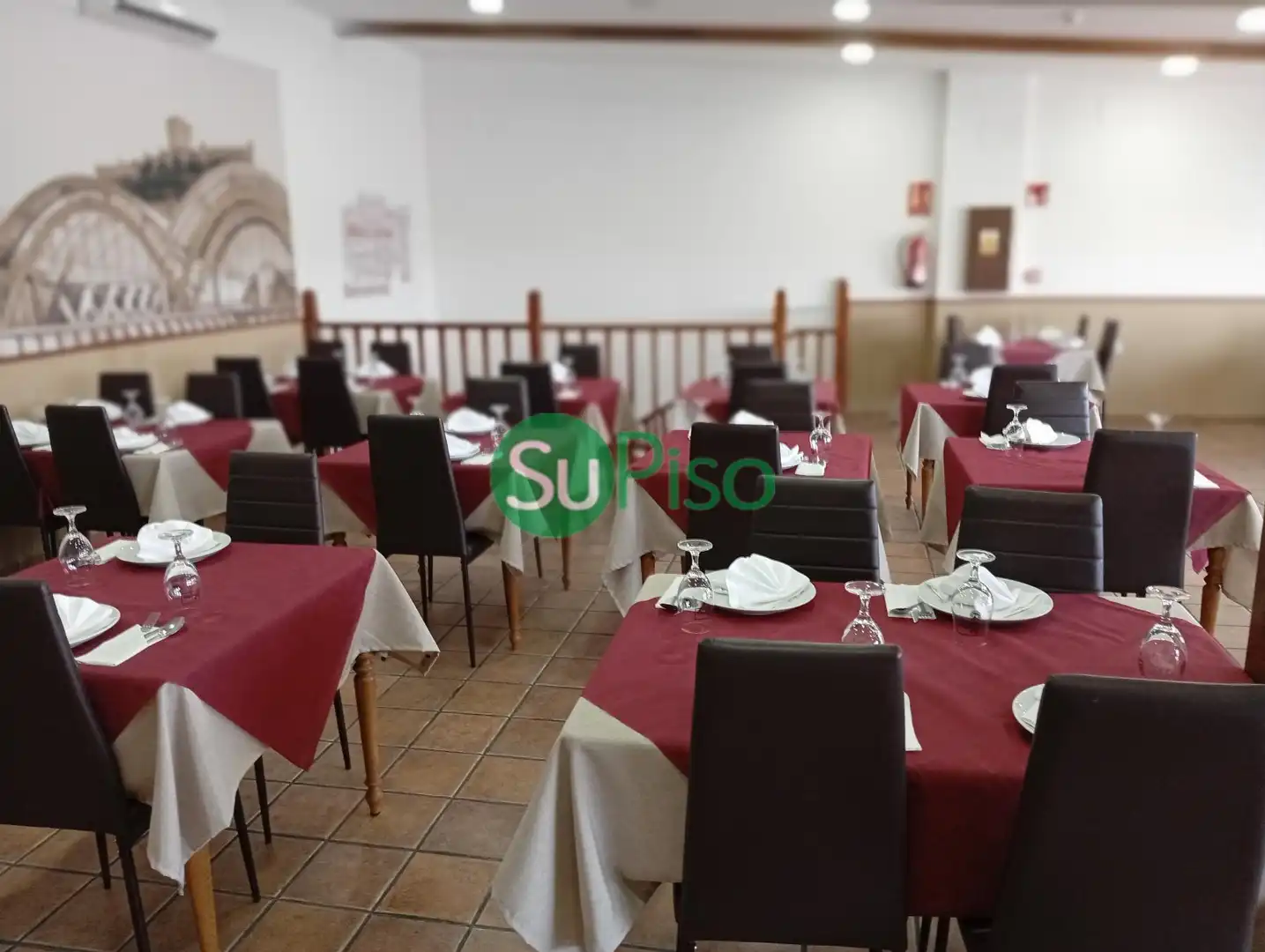 Local en venda a Avenida de los Metales, 40, Estación - Cruz Roja