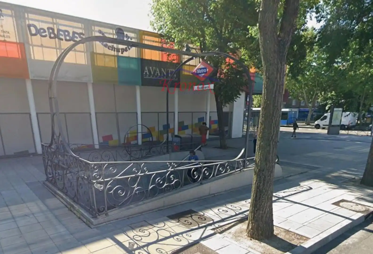 Vista exterior de Pis en venda en Madrid amb Aire condicionat i Calefacció