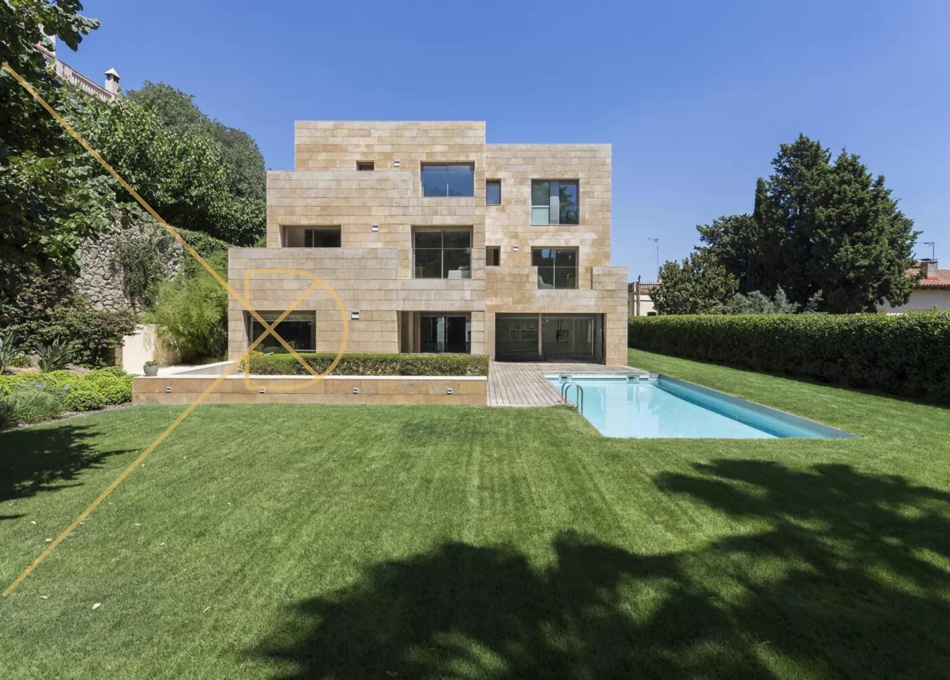 Jardí de Casa o xalet en venda en  Barcelona Capital amb Terrassa