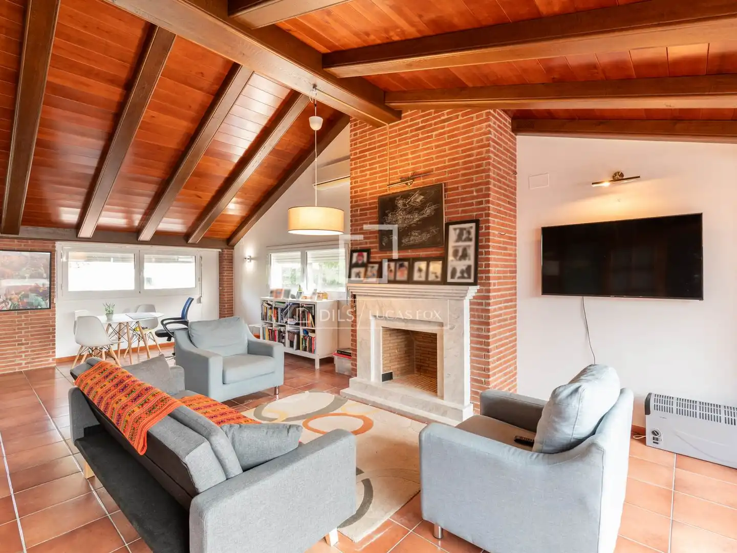 Living room of Houses for rent in Castelldefels  with Air Conditioner, Heating and Private garden