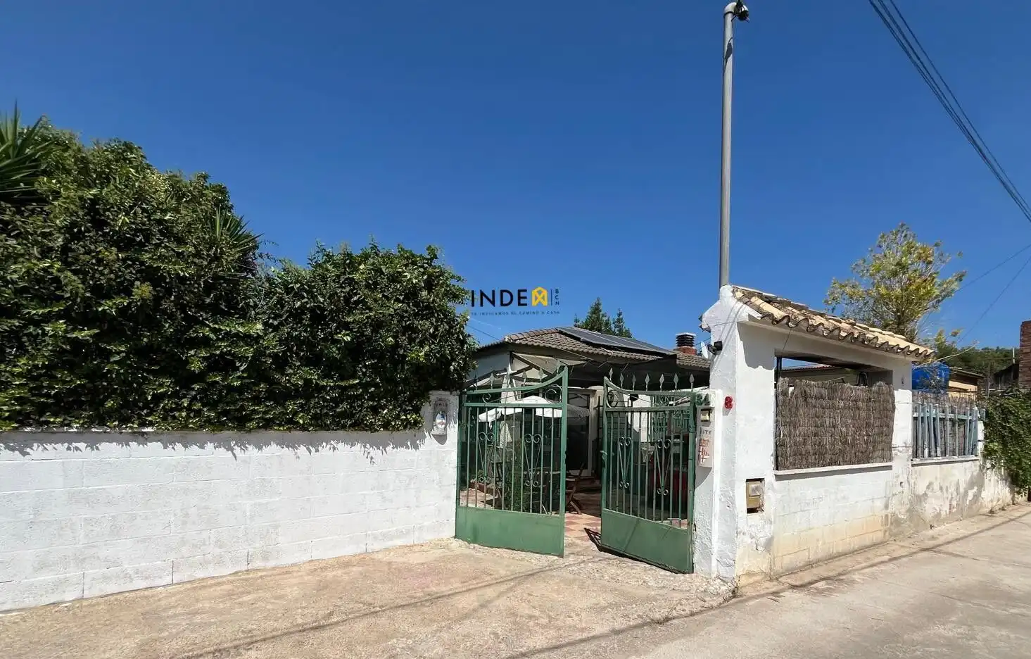 Vista exterior de Casa o xalet en venda en Cubelles amb Calefacció, Jardí privat i Terrassa