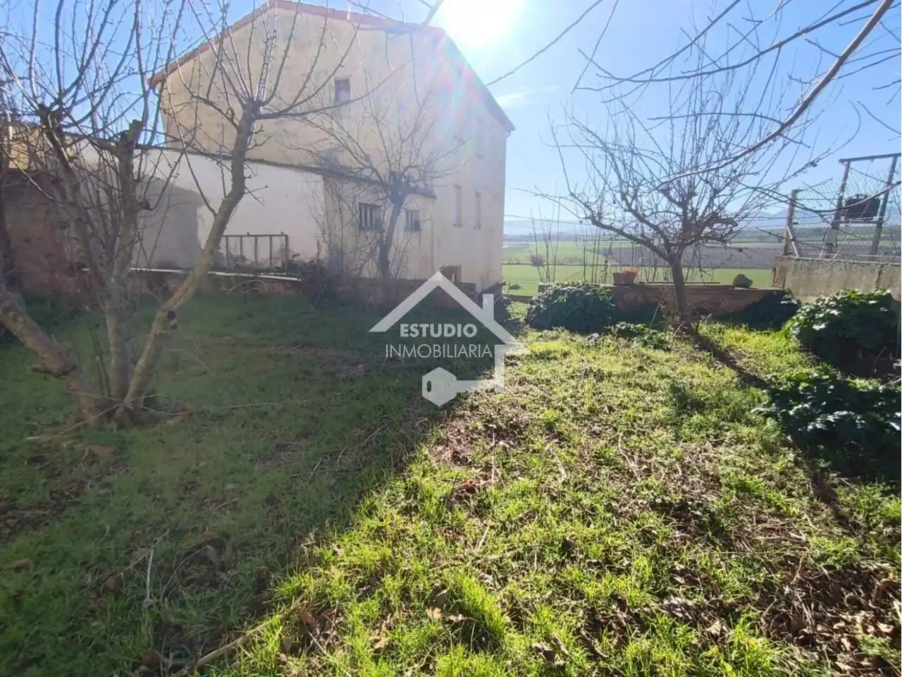 Casa o chalet en venta en Torrecilla Sobre Alesanco con Jardín privado, Terraza y Amueblado