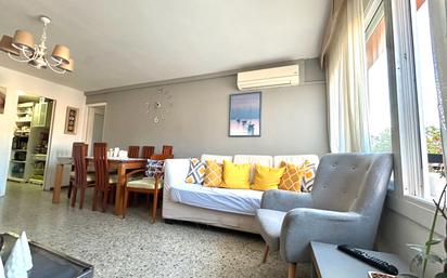 Living room of Flat for sale in Terrassa  with Air Conditioner, Heating and Storage room