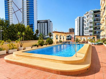 Apartament amb piscina en venda a Playa Arenal - Bol